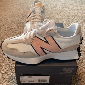 New Balance 327
